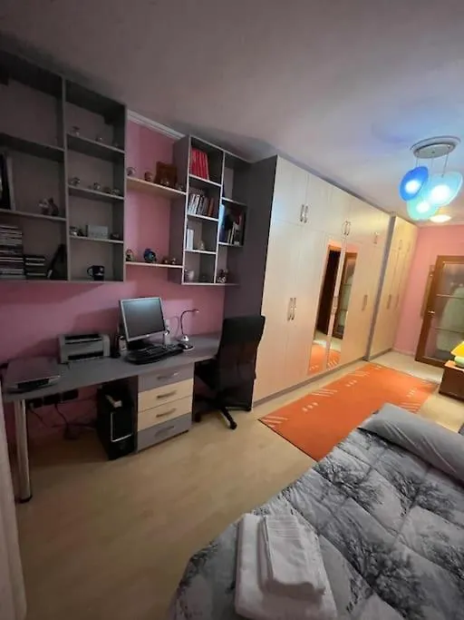Hari & Tea'S Apartment Near Grand Park Of Tirana